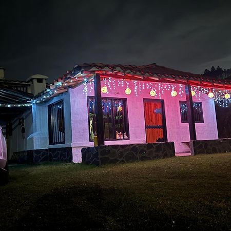 Vila La Colina Magik Guarne Exteriér fotografie